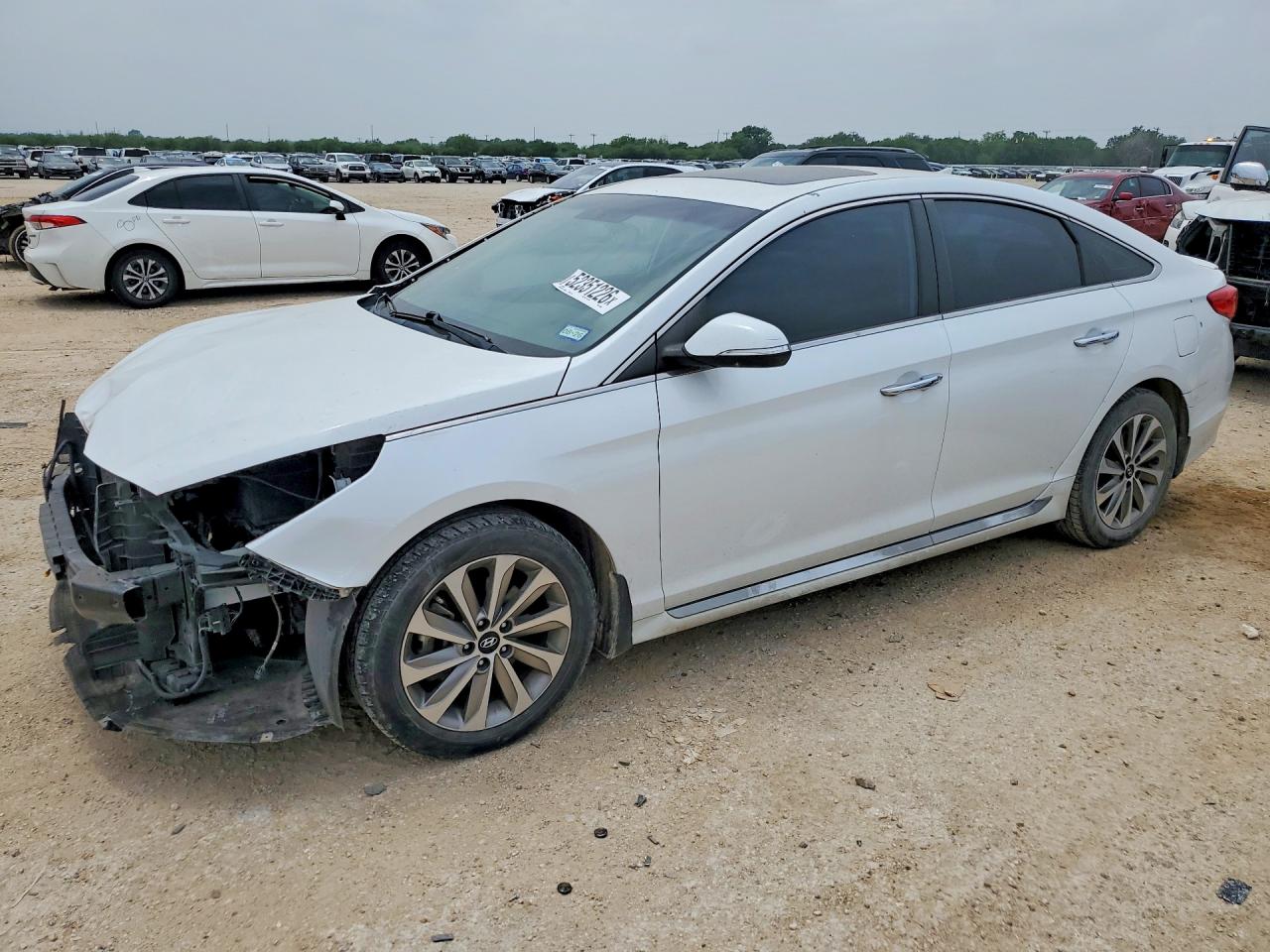Salvage Hyundai SONATA Image