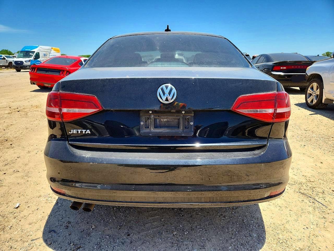 Volkswagen Jetta Base