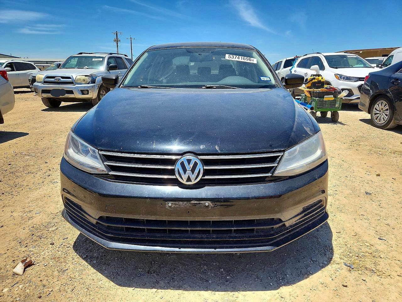 Volkswagen Jetta Base