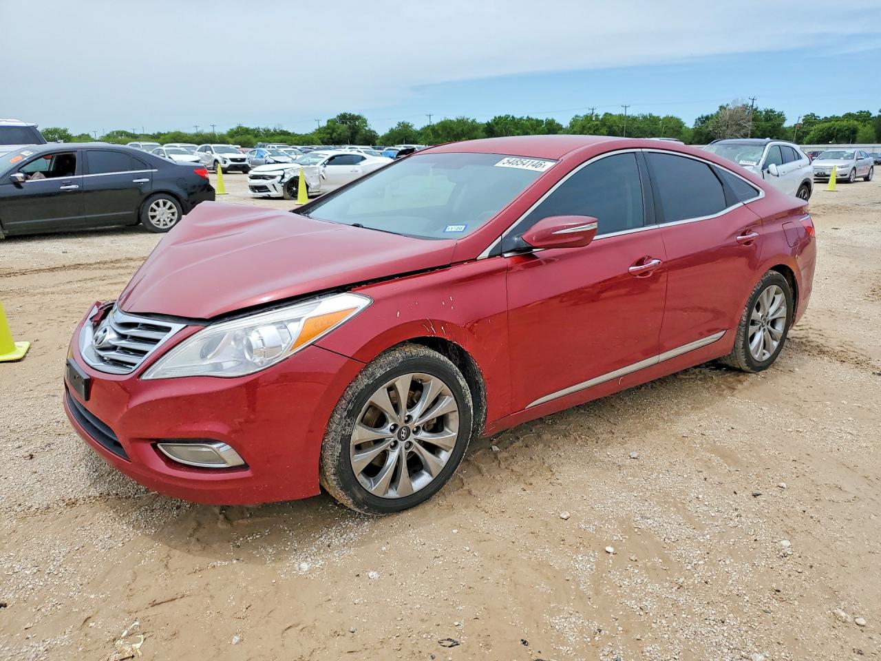 Salvage Hyundai Azera Image