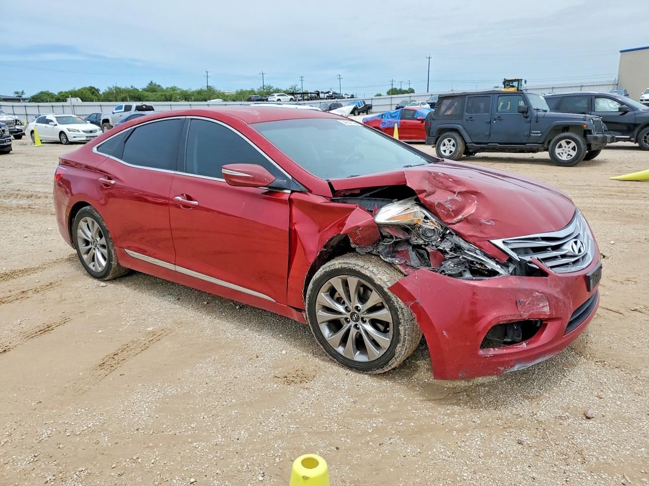 Hyundai Azera Base