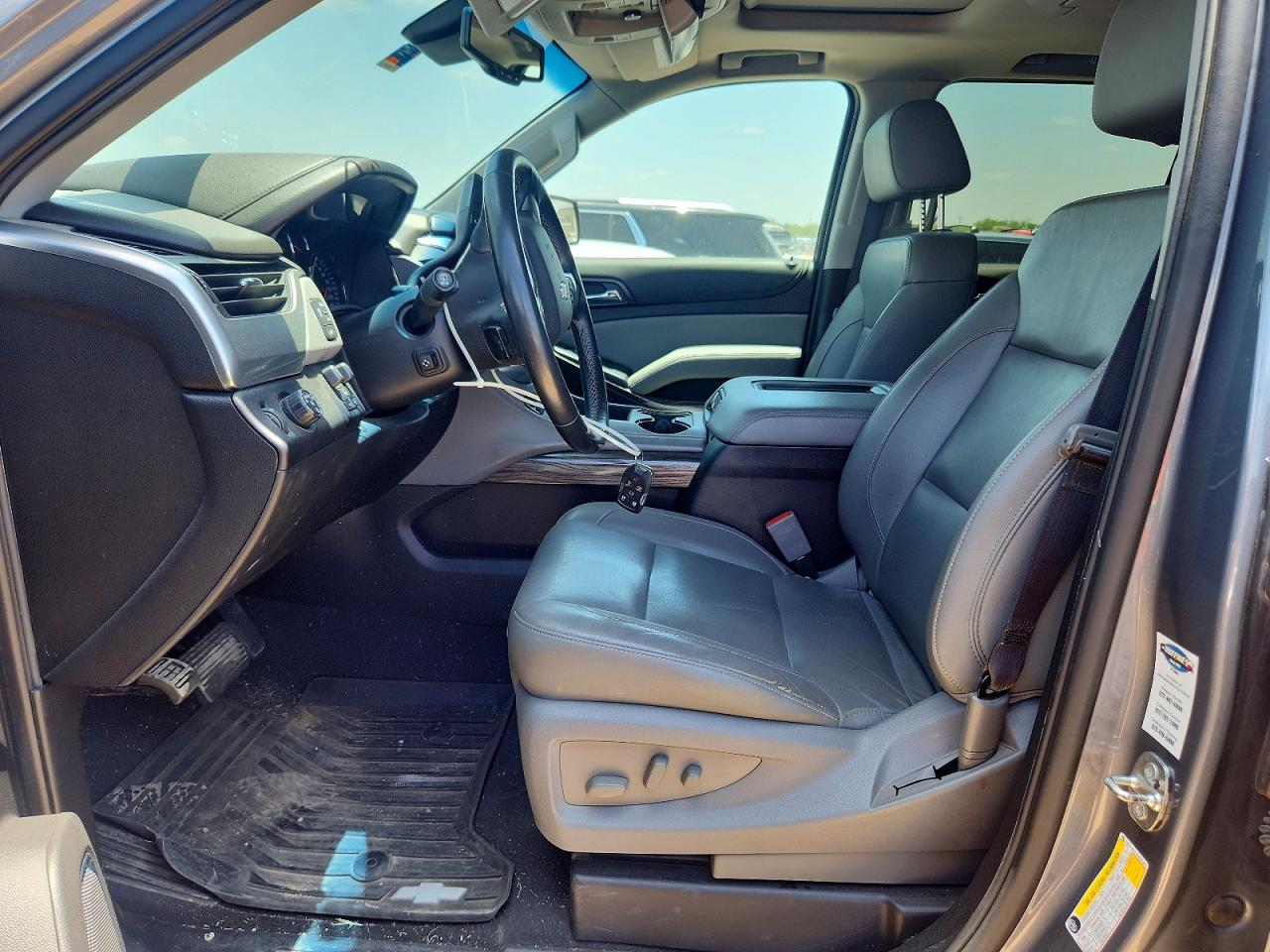 Chevrolet Suburban C1500 Lt