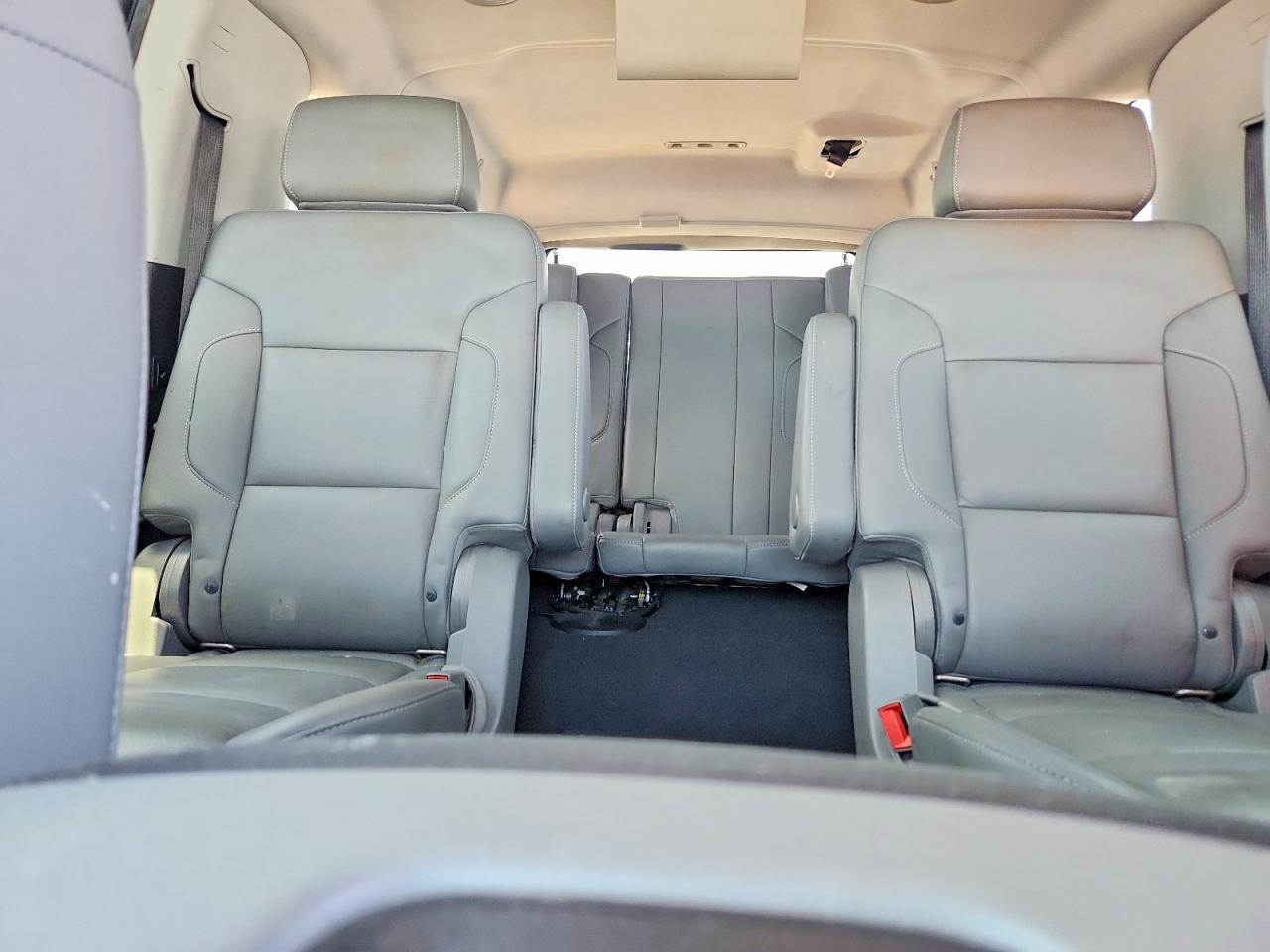 Chevrolet Suburban C1500 Lt