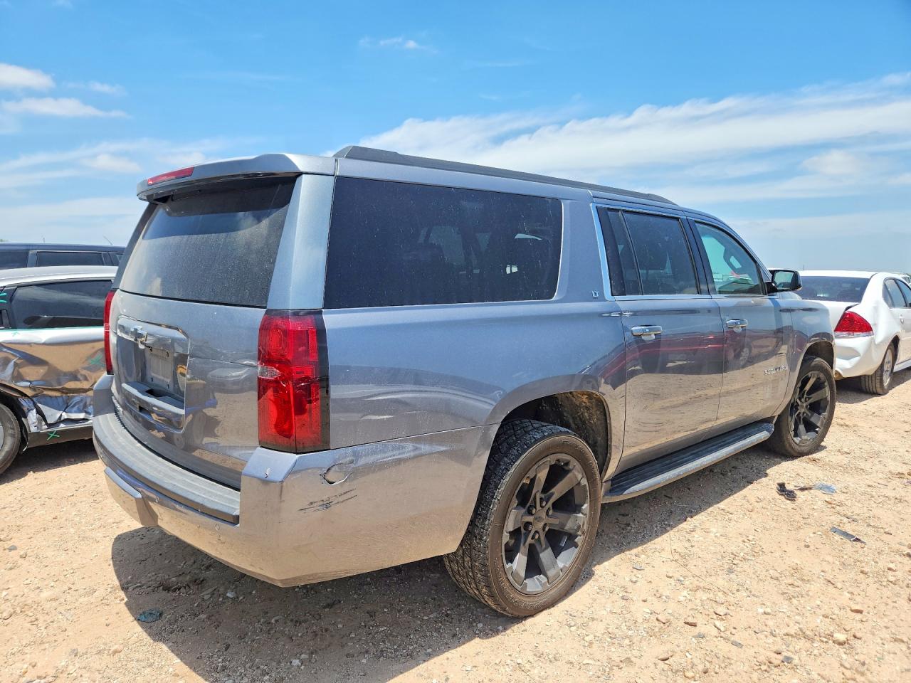 Chevrolet Suburban C1500 Lt