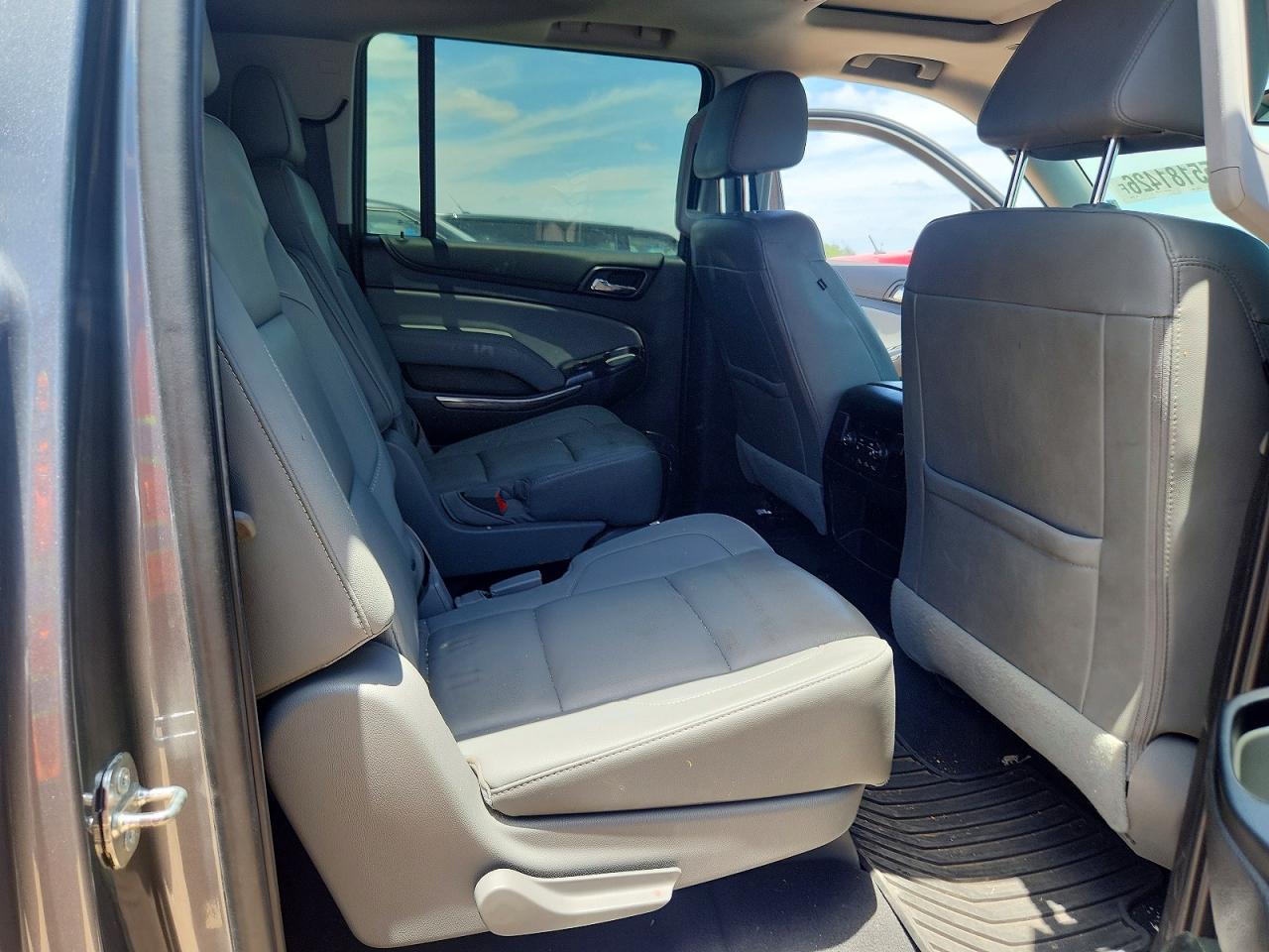 Chevrolet Suburban C1500 Lt