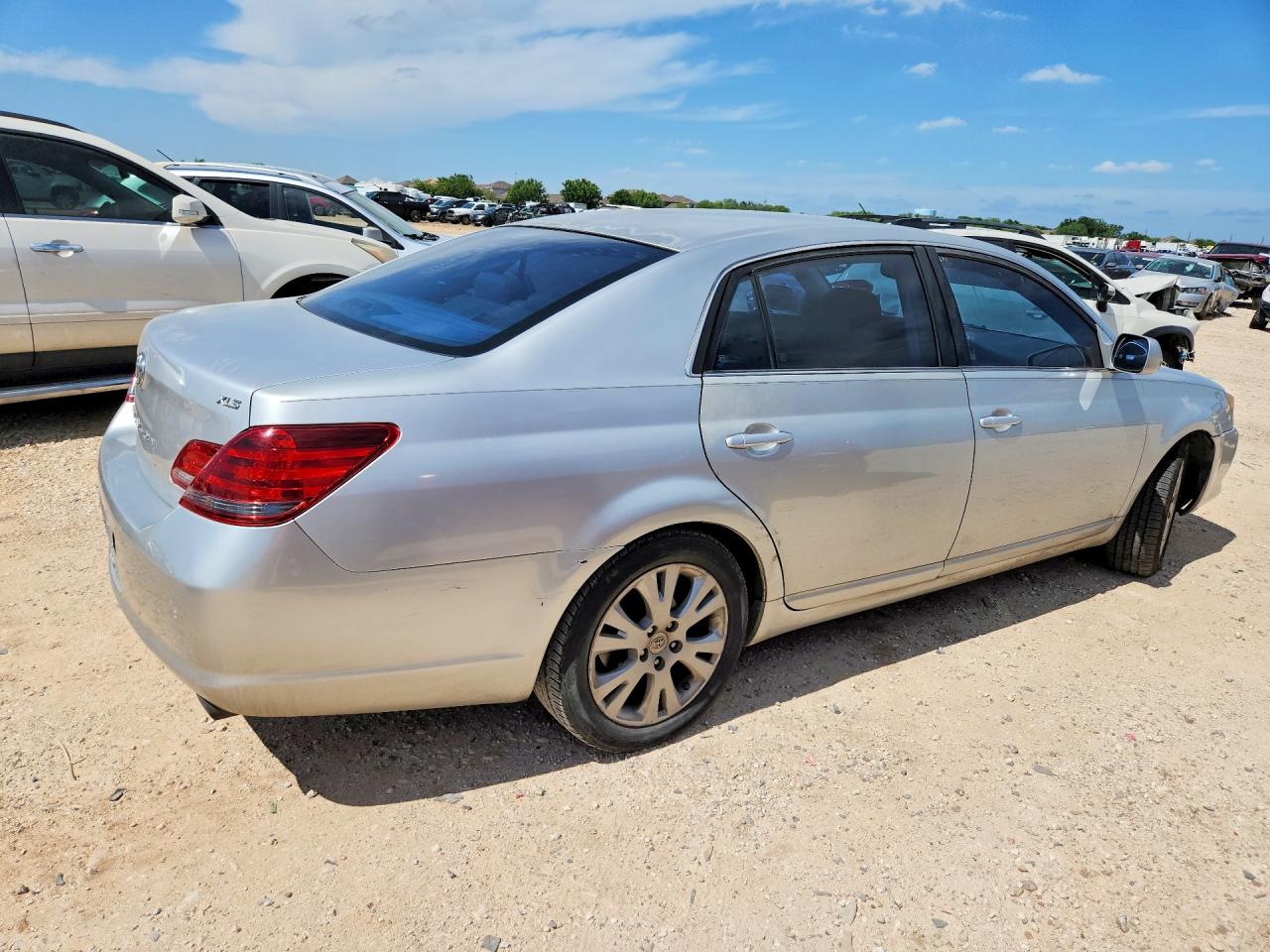 Toyota Avalon Xls