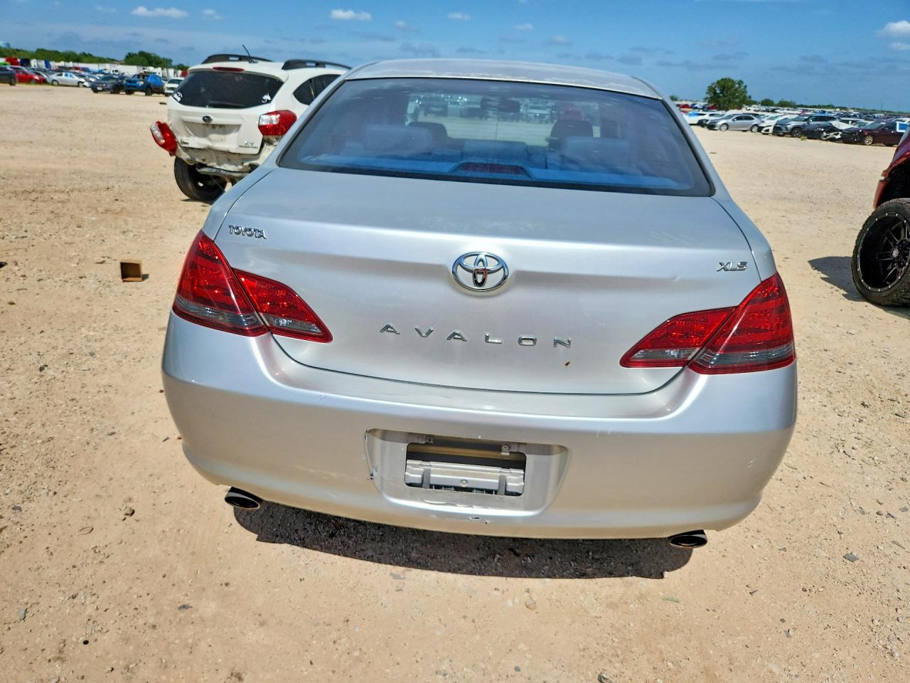Toyota Avalon Xls