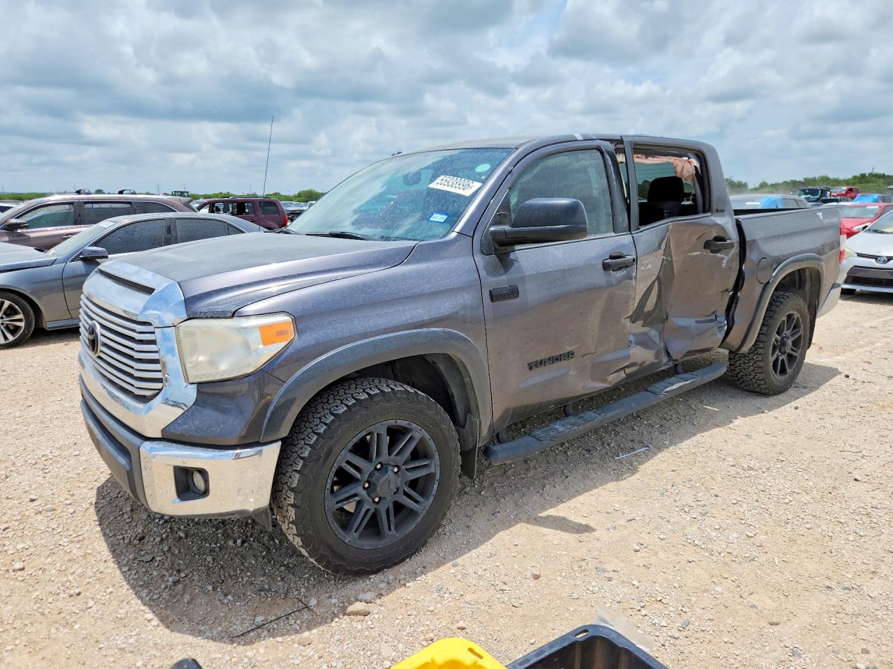 Salvage Toyota Tundra Image