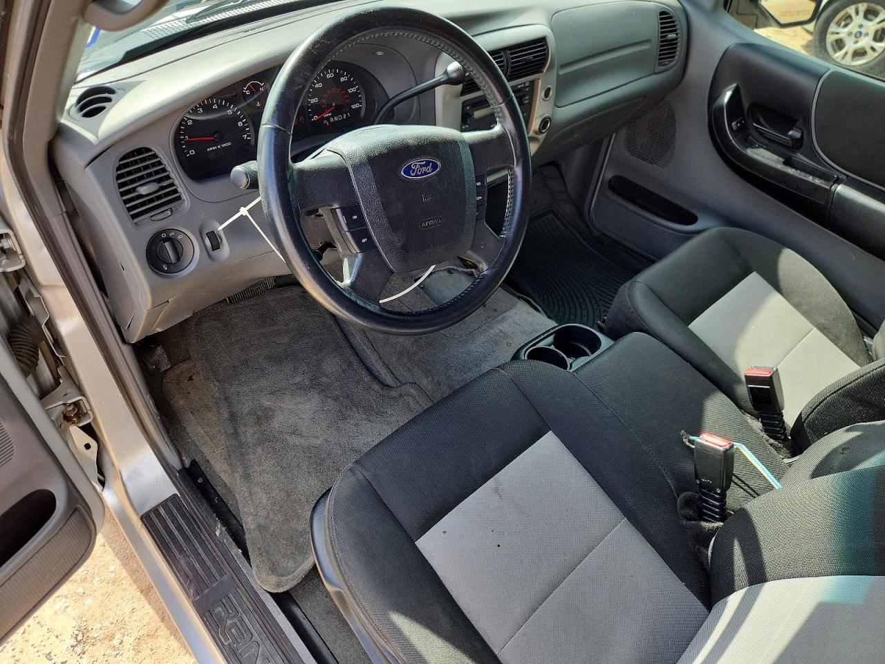 Ford Ranger Super Cab