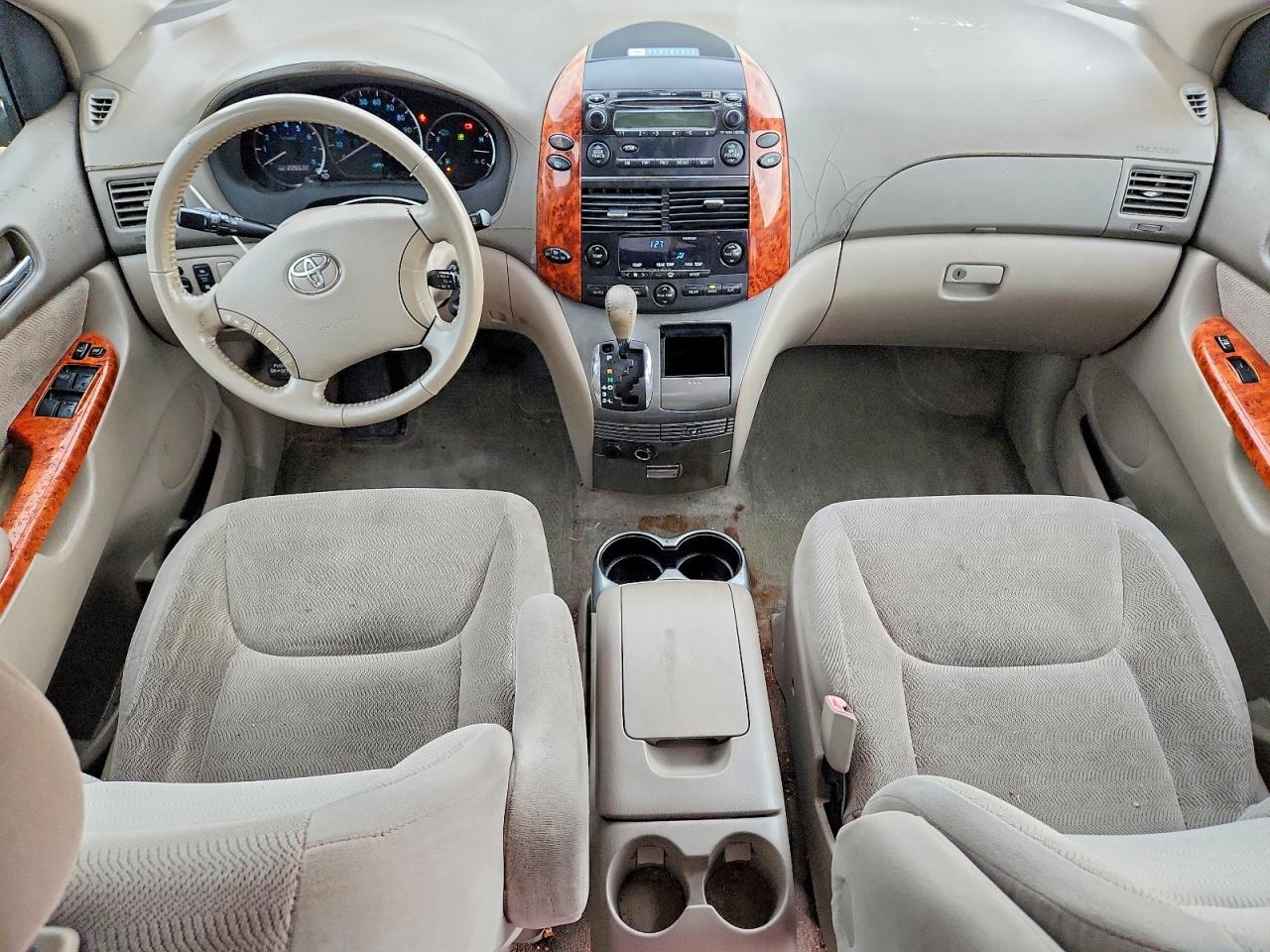 Toyota Sienna Xle 7 Passenger