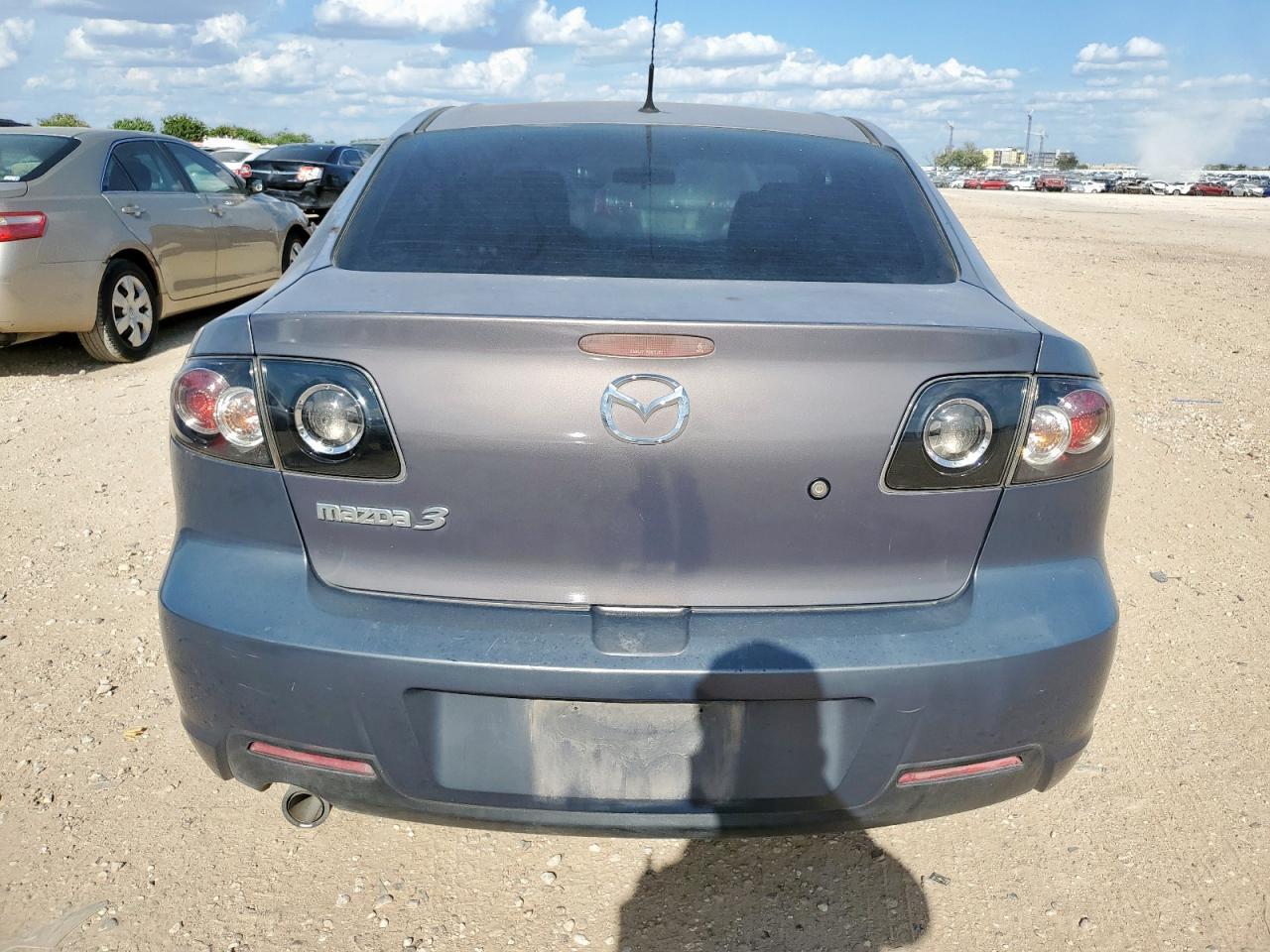 Mazda 3 I