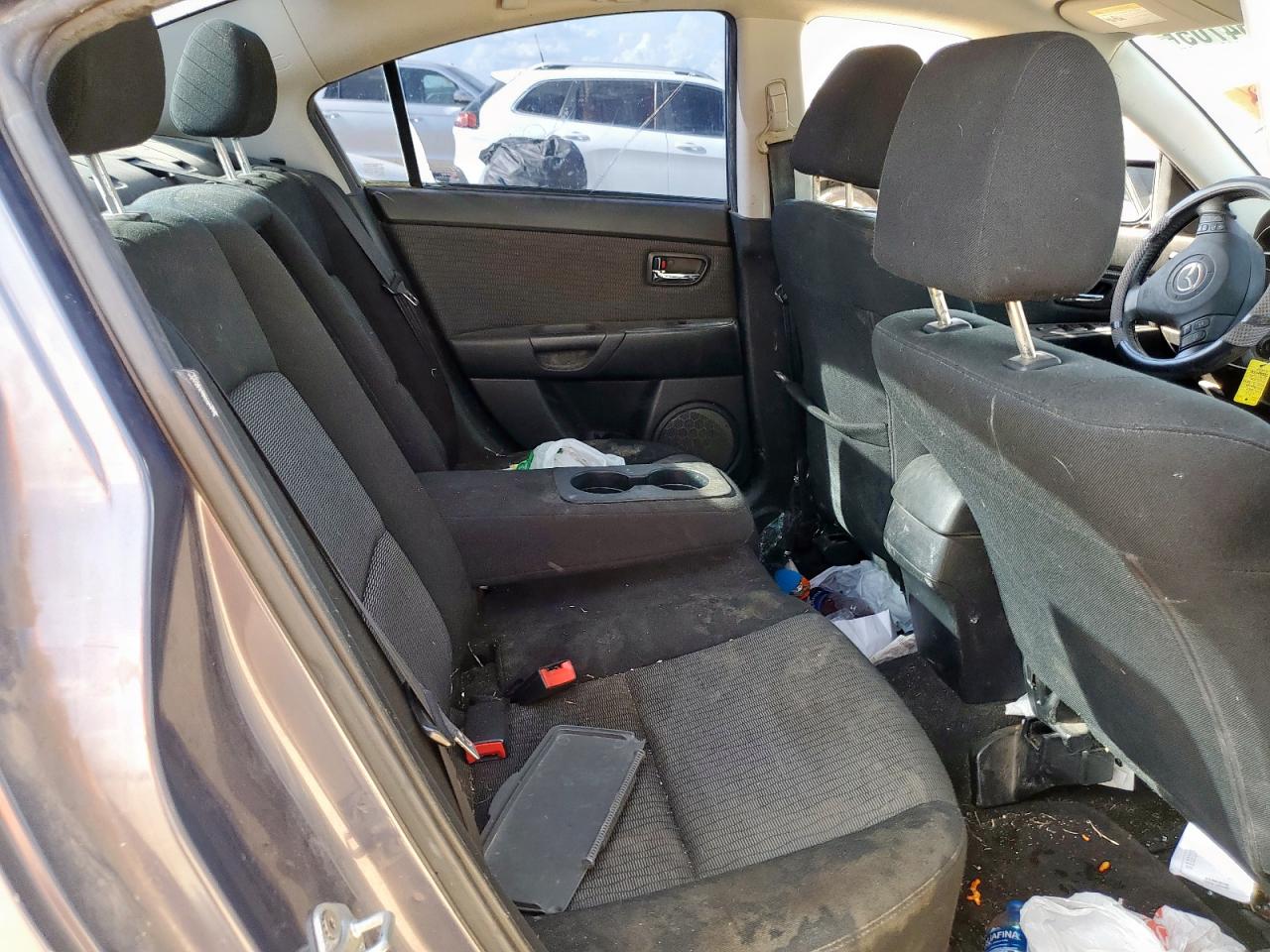 Mazda 3 I