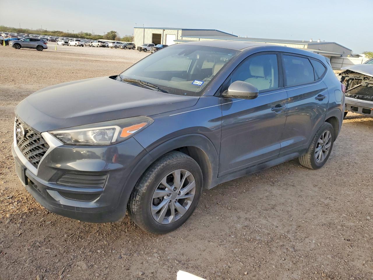 Salvage Hyundai TUCSON Image