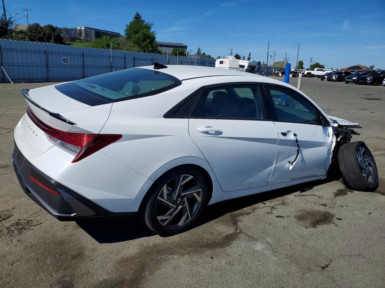 Hyundai ELANTRA Sel Sport