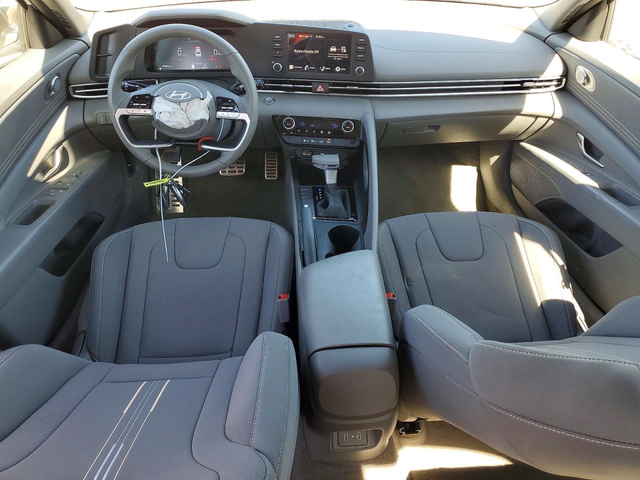 Hyundai ELANTRA Sel Sport