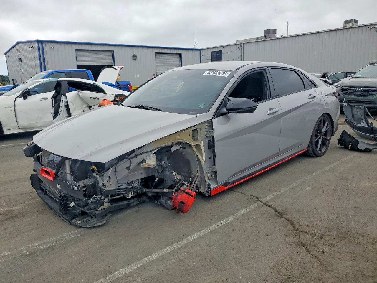 Salvage Hyundai ELANTRA Image