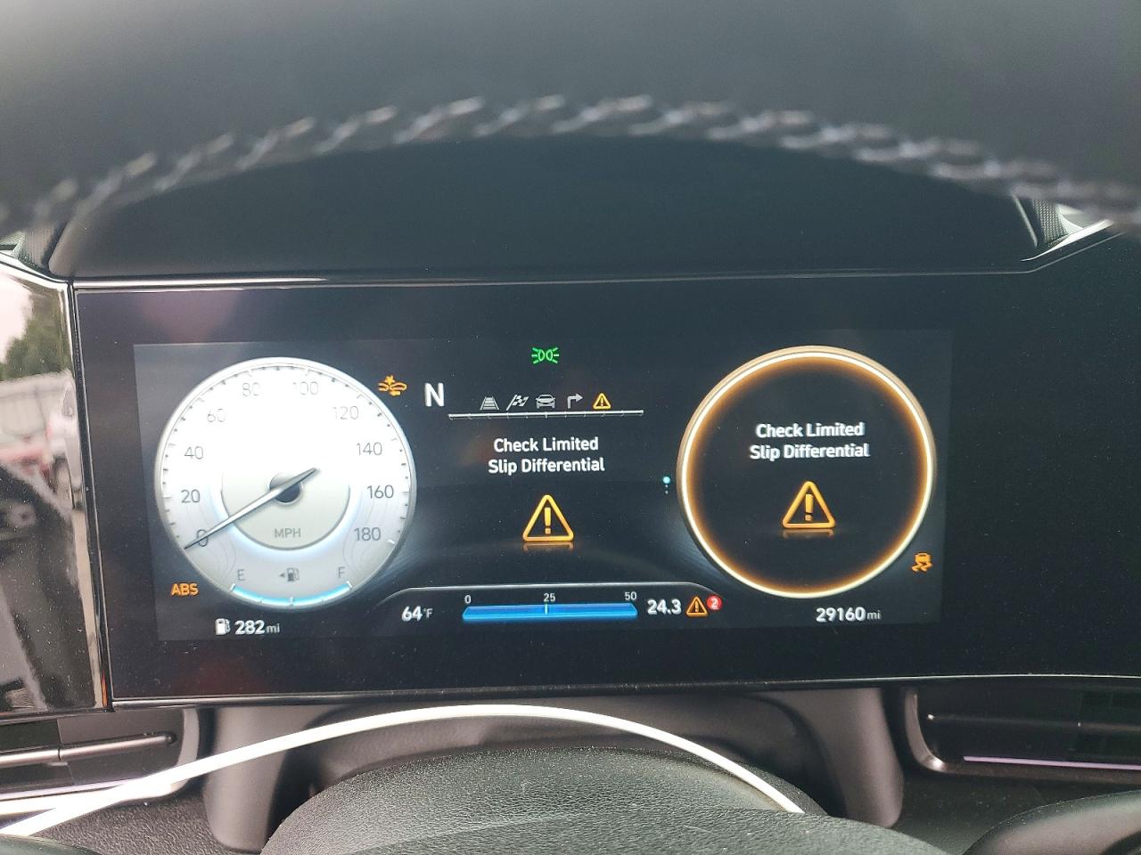 Hyundai ELANTRA Base