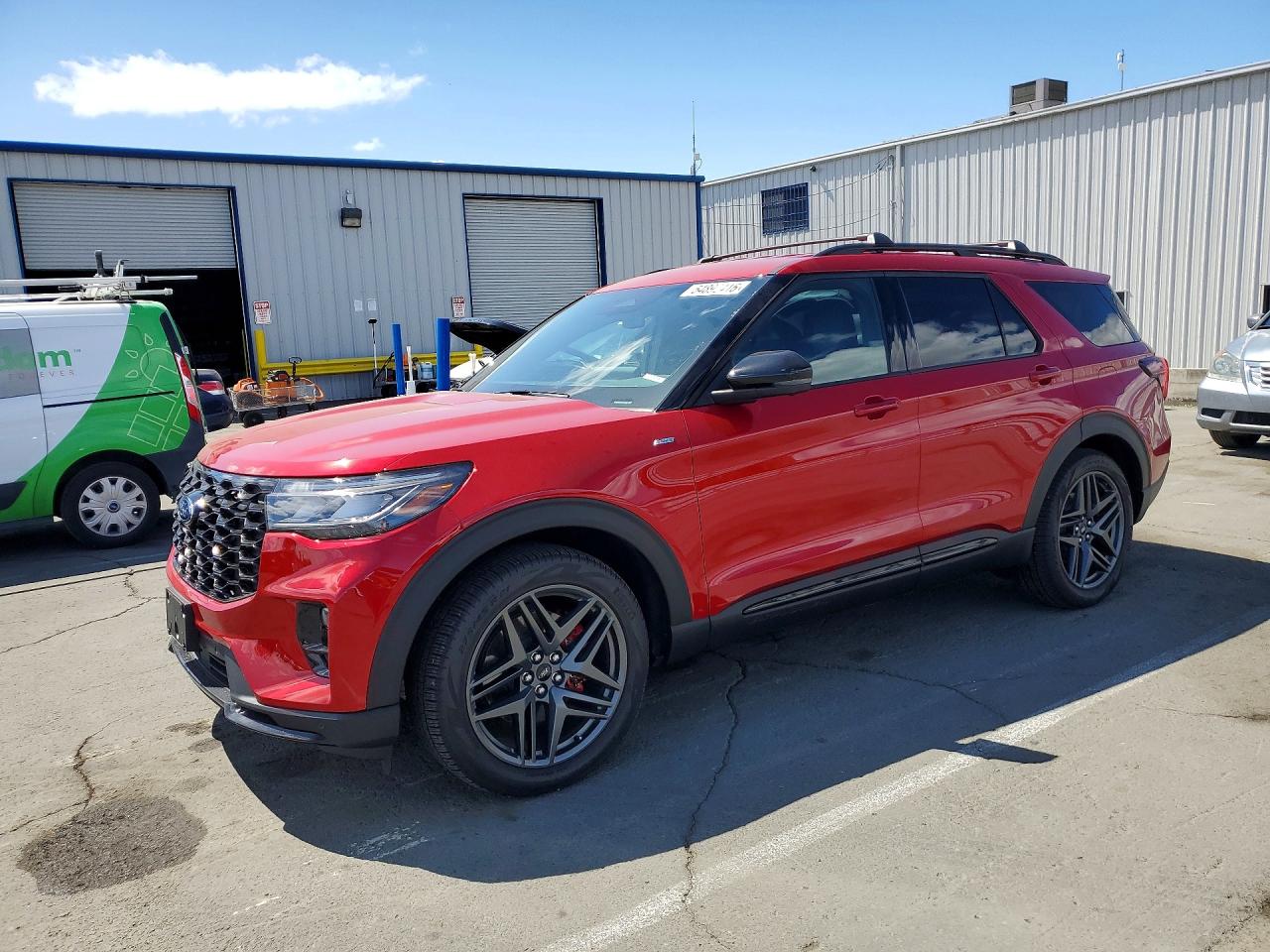 Salvage Ford Explorer Image
