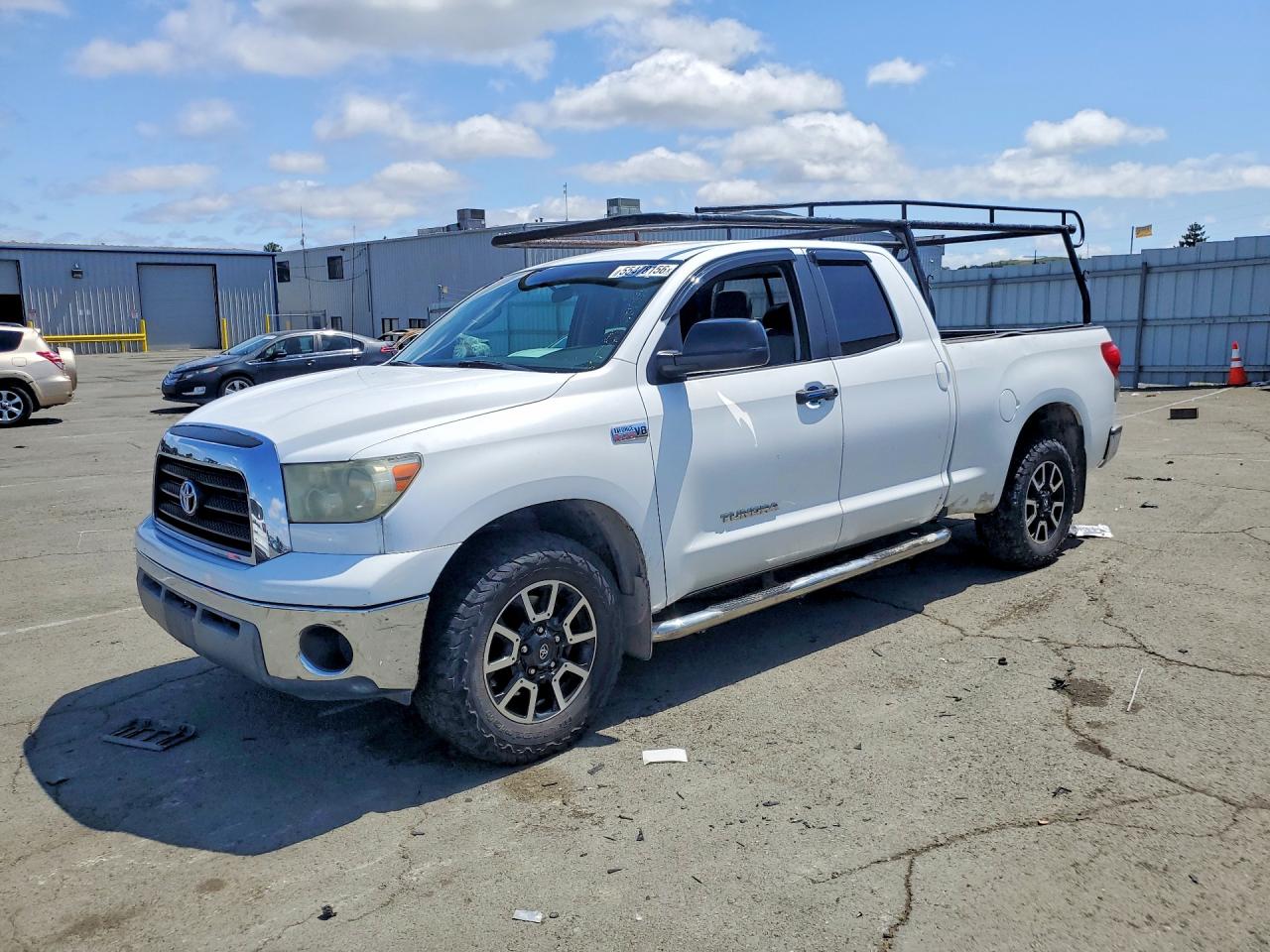 Salvage Toyota Tundra Image