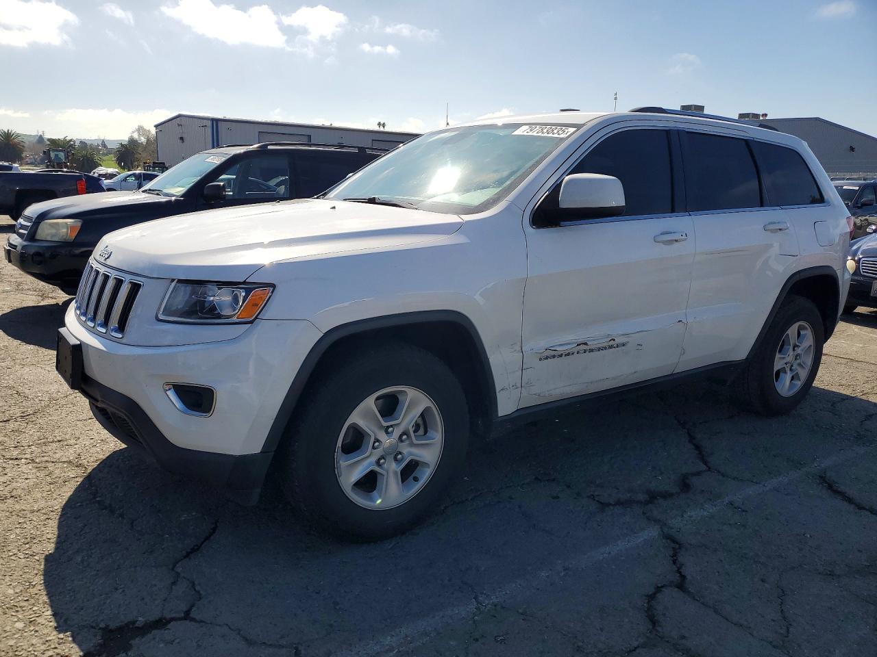 Salvage Jeep Grand Cherokee Image