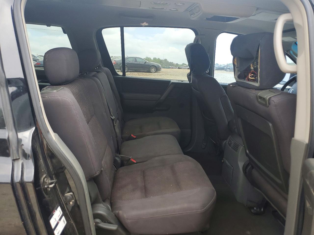Nissan Armada Se