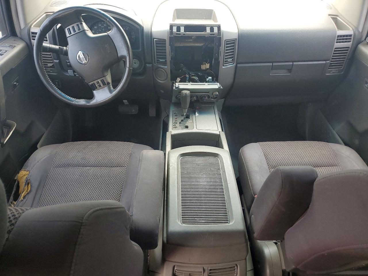 Nissan Armada Se