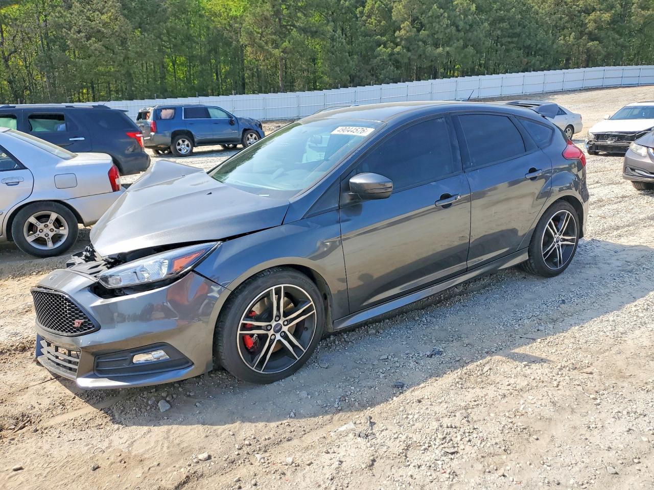 Salvage Ford Focus Image