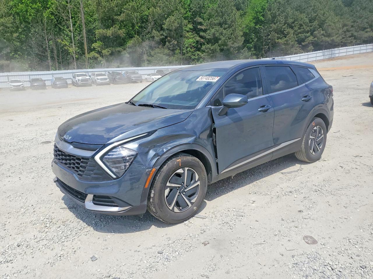 Salvage Kia Sportage Image