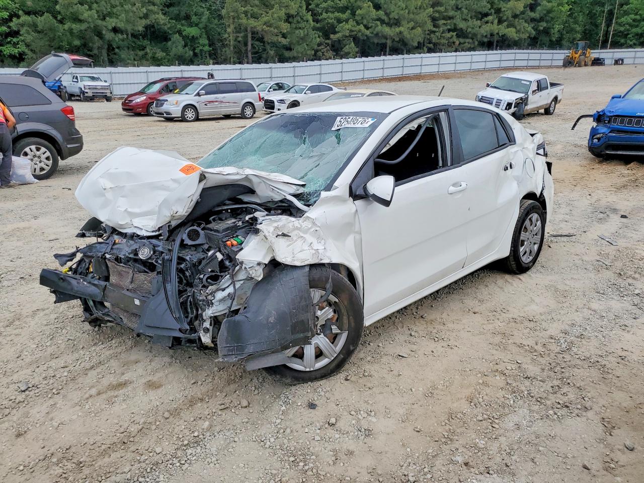 Salvage Kia Rio Image