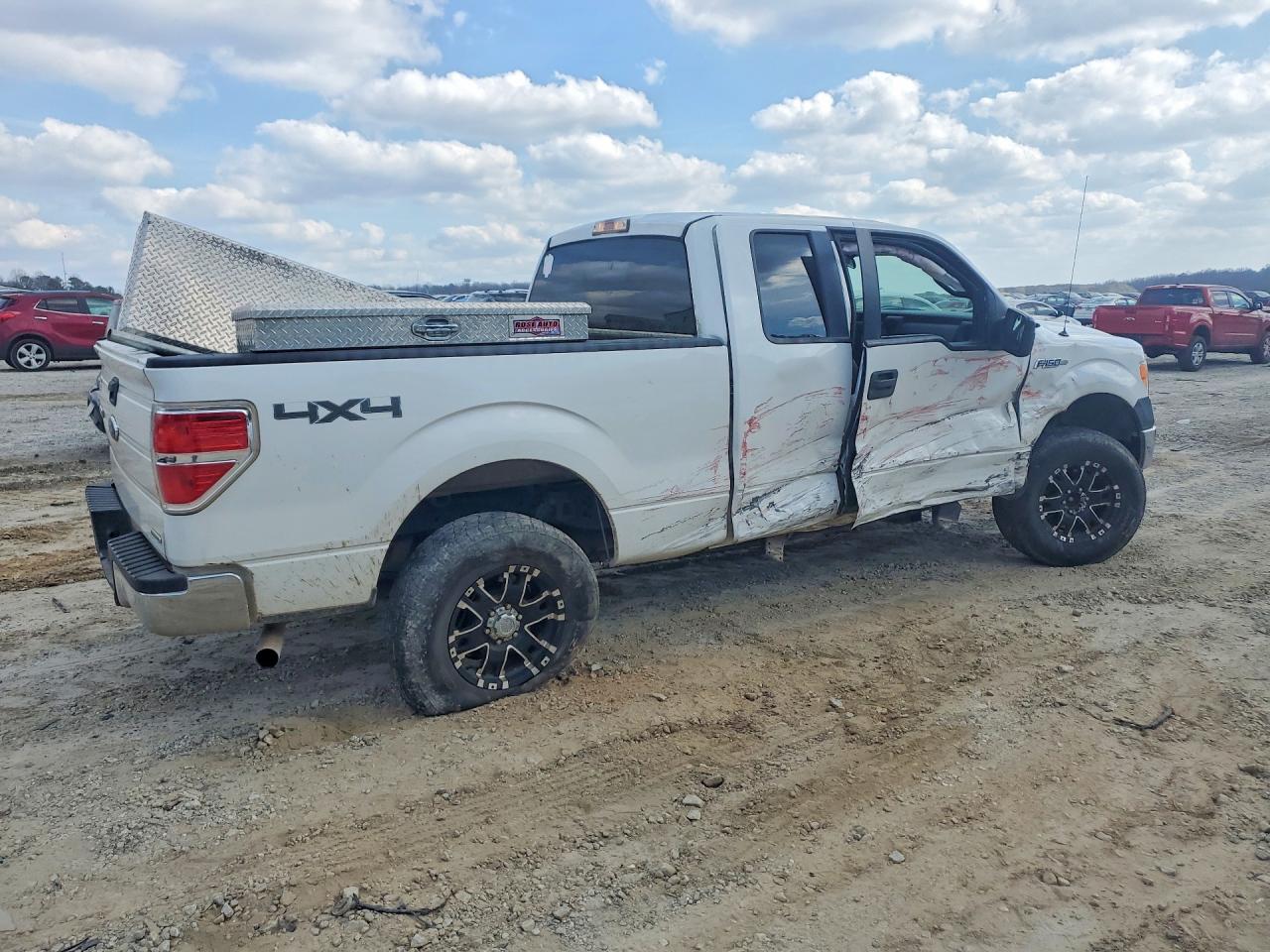Ford F-150 Super Cab