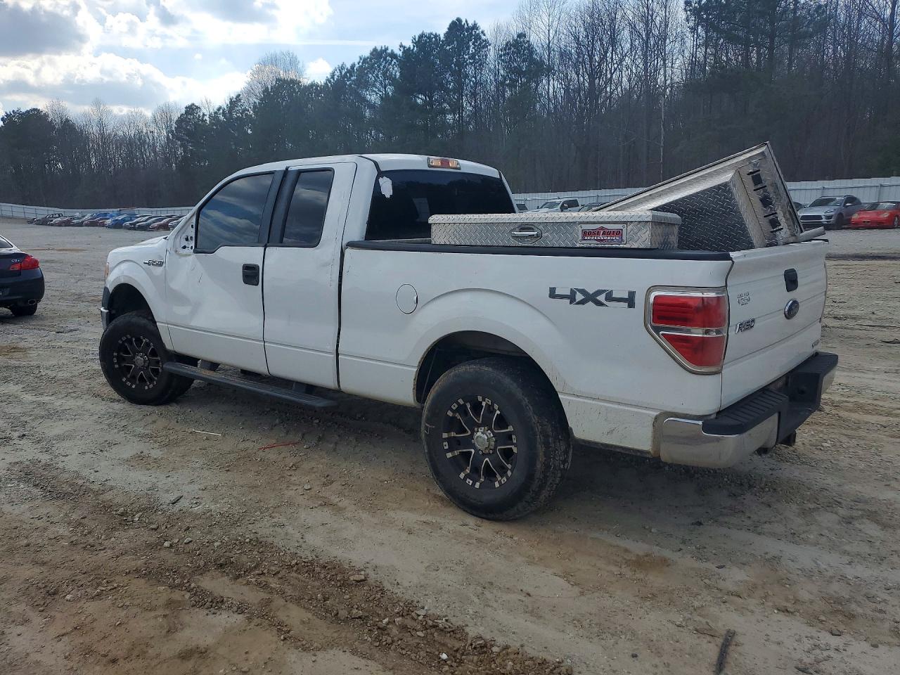 Ford F-150 Super Cab