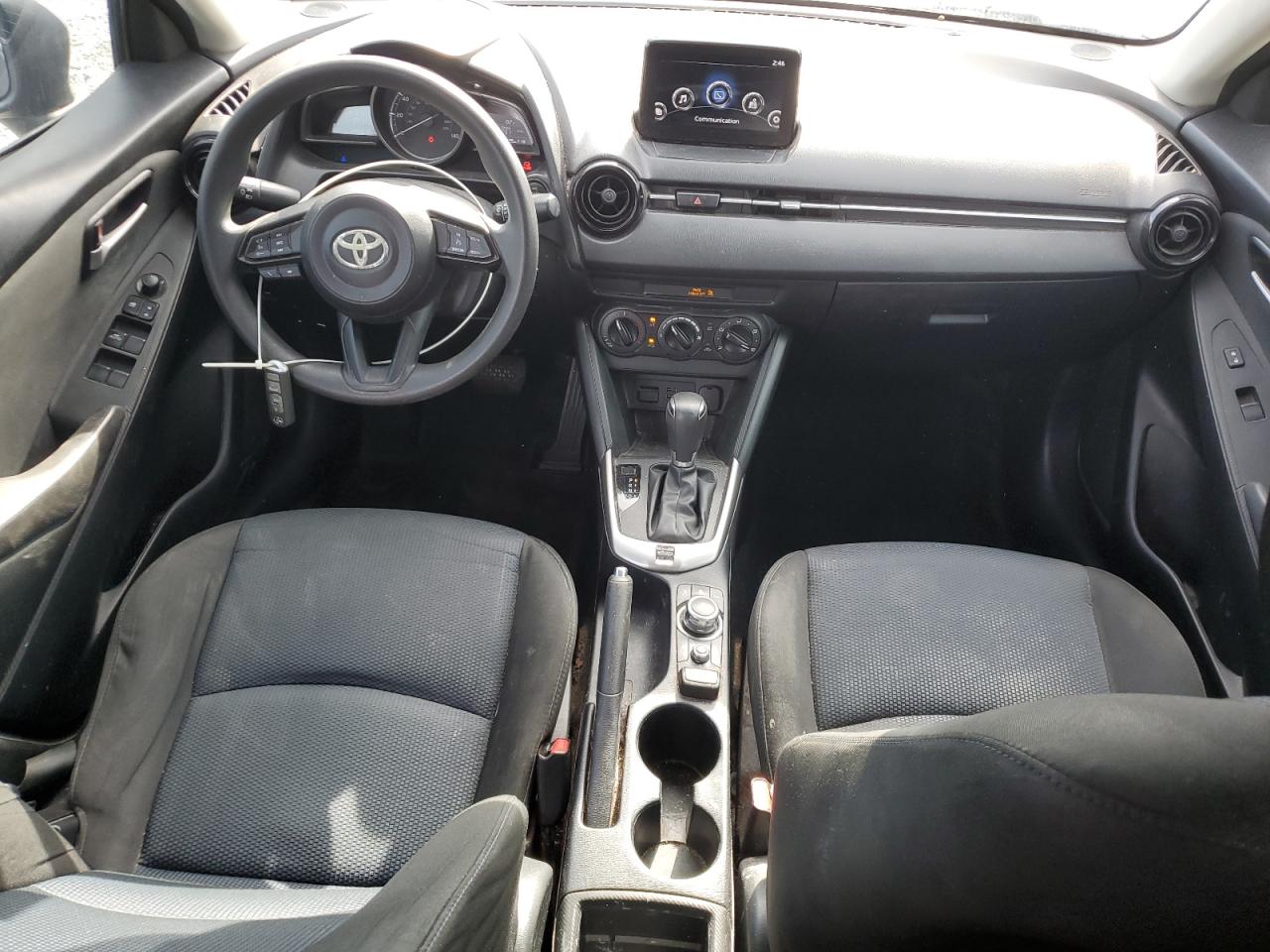 Toyota Yaris L