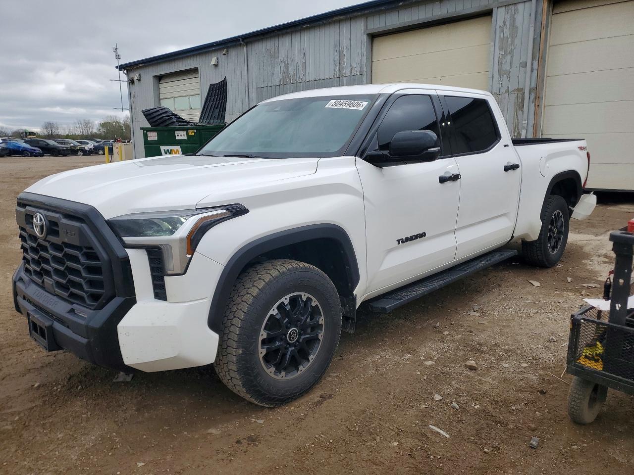 Salvage Toyota Tundra Image