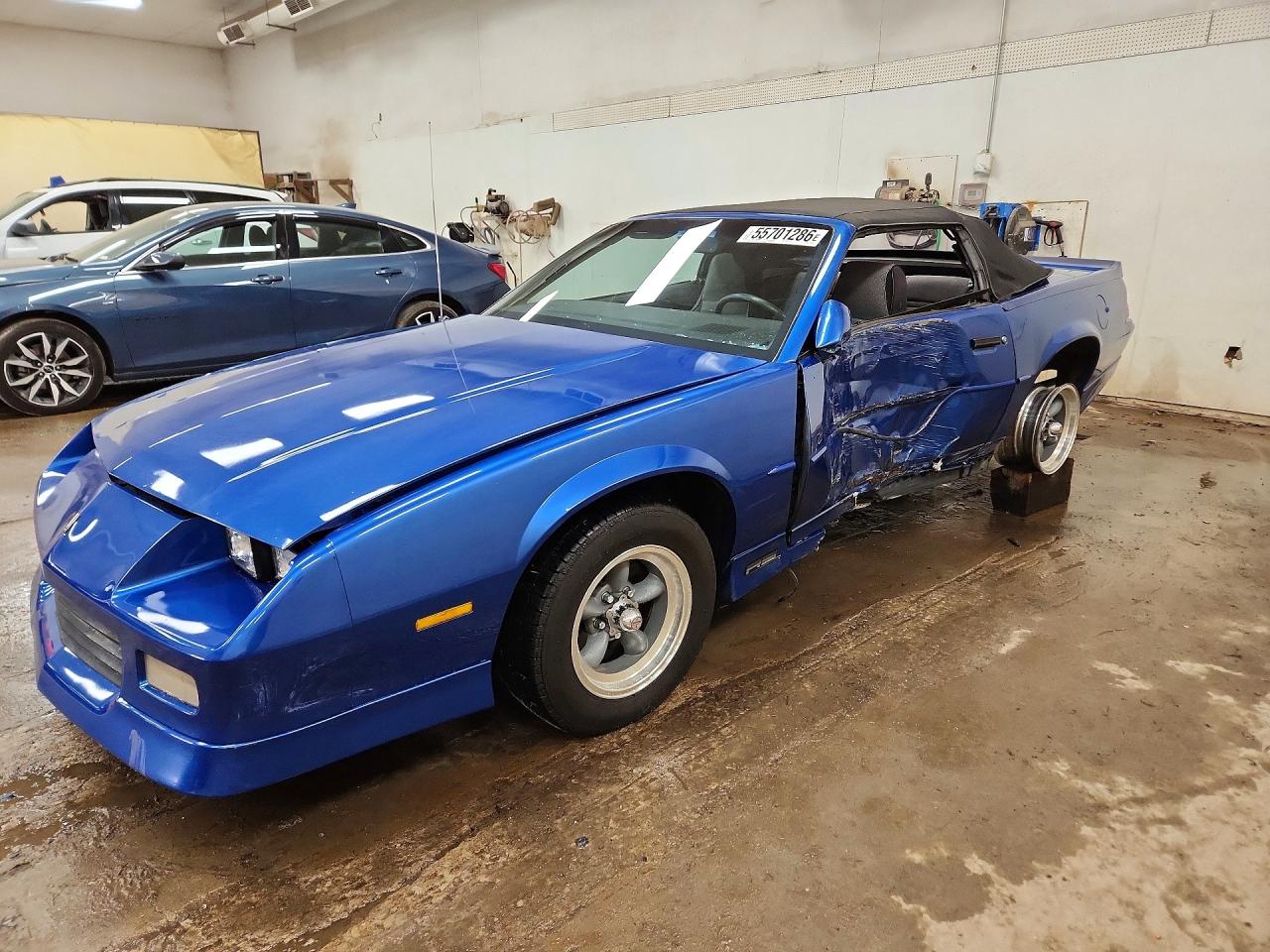 Salvage Chevrolet Camaro Image