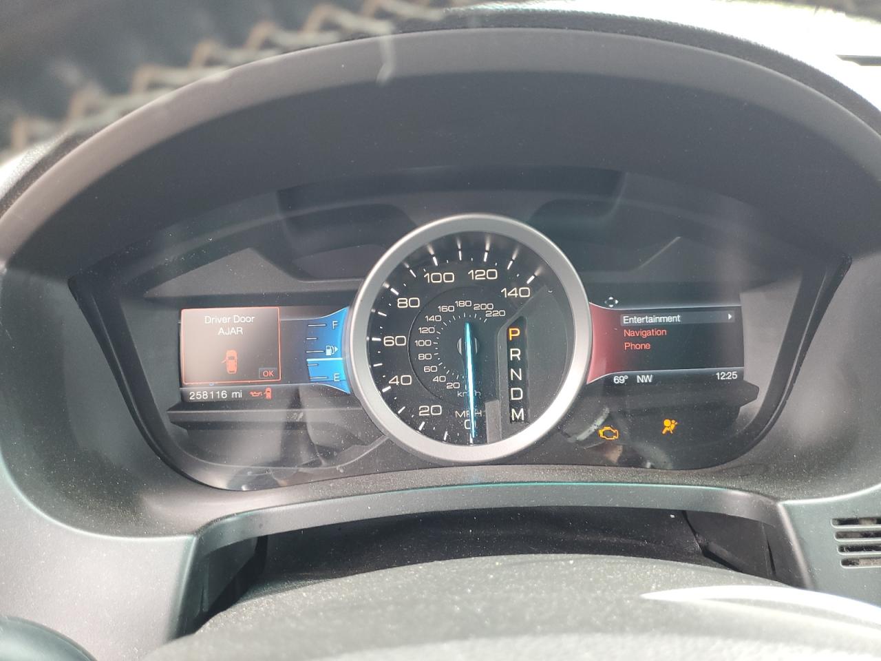 Ford Explorer Sport