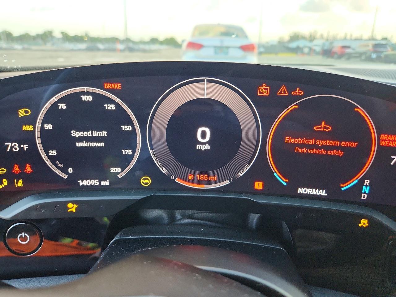 Porsche Taycan Base