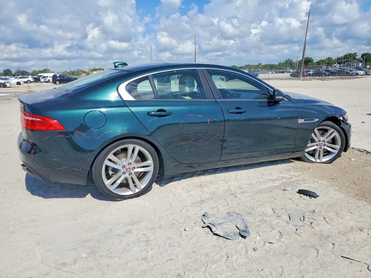 Jaguar XE Premium