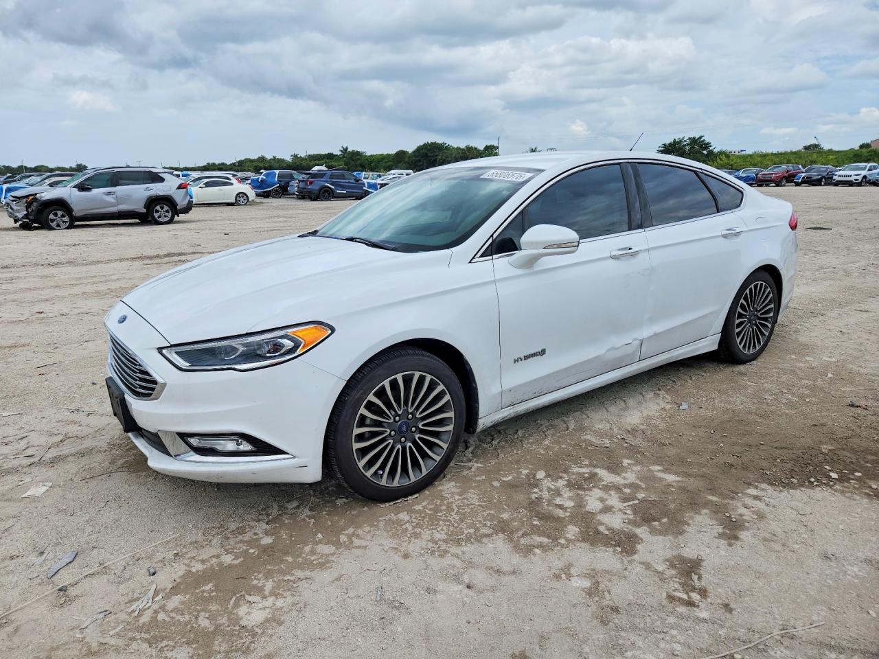 Salvage Ford Fusion Image