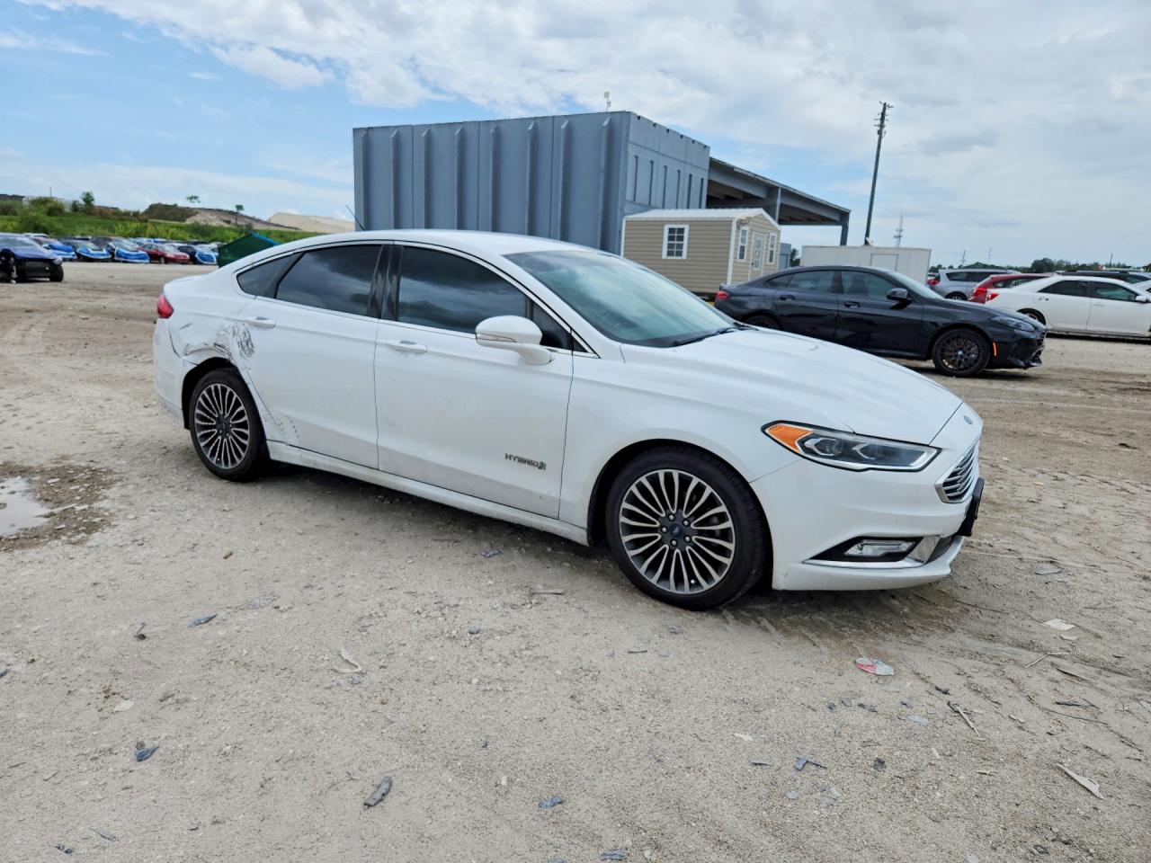 Ford Fusion Titanium Hev