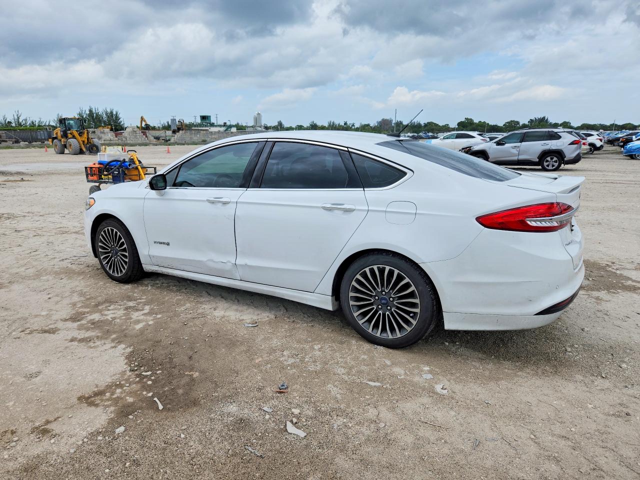 Ford Fusion Titanium Hev