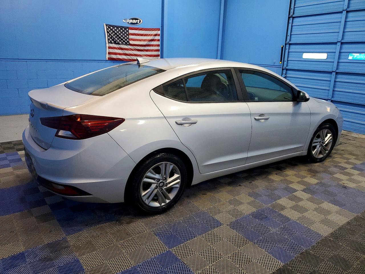 Hyundai ELANTRA Sel