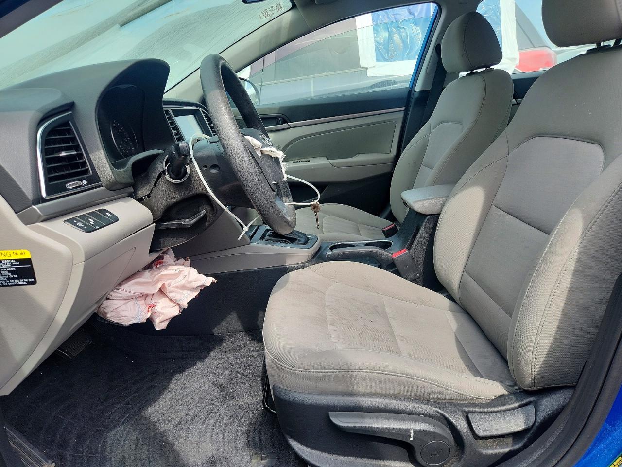 Hyundai ELANTRA Sel