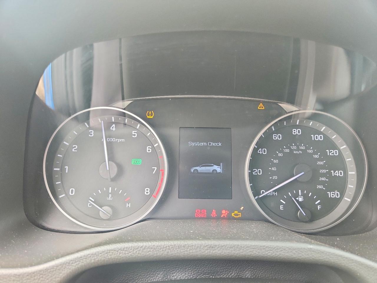 Hyundai ELANTRA Sel