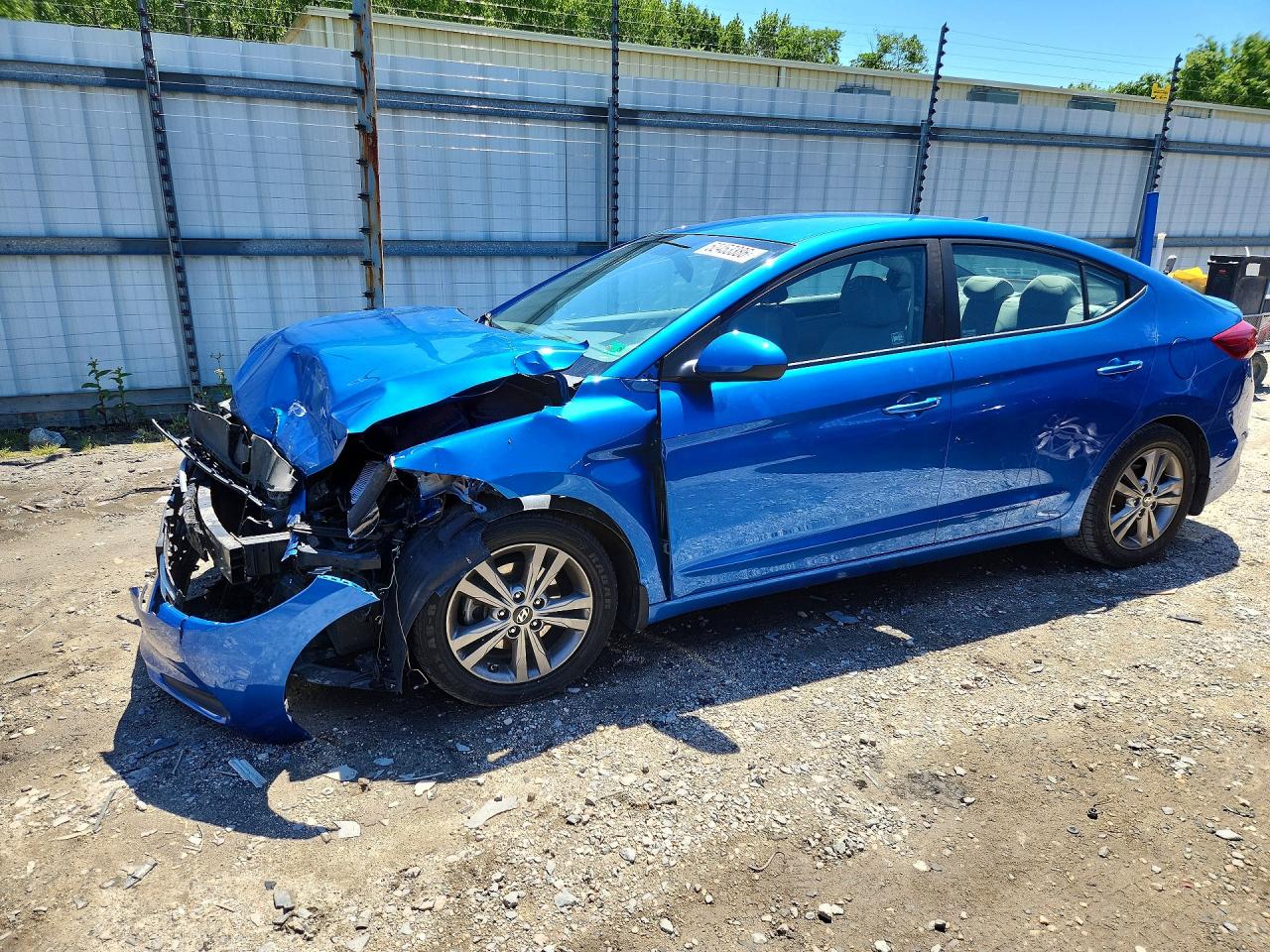 Salvage Hyundai ELANTRA Image