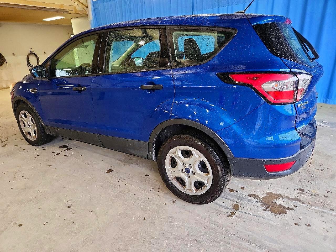 Ford Escape S