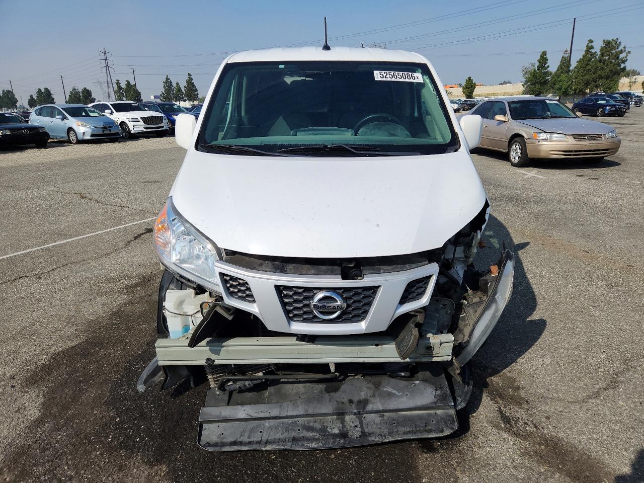 Nissan Nv