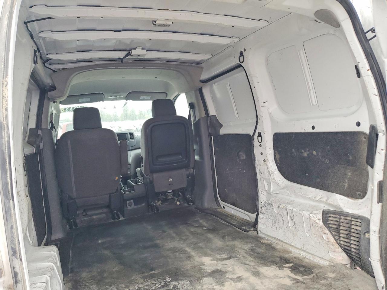 Nissan Nv