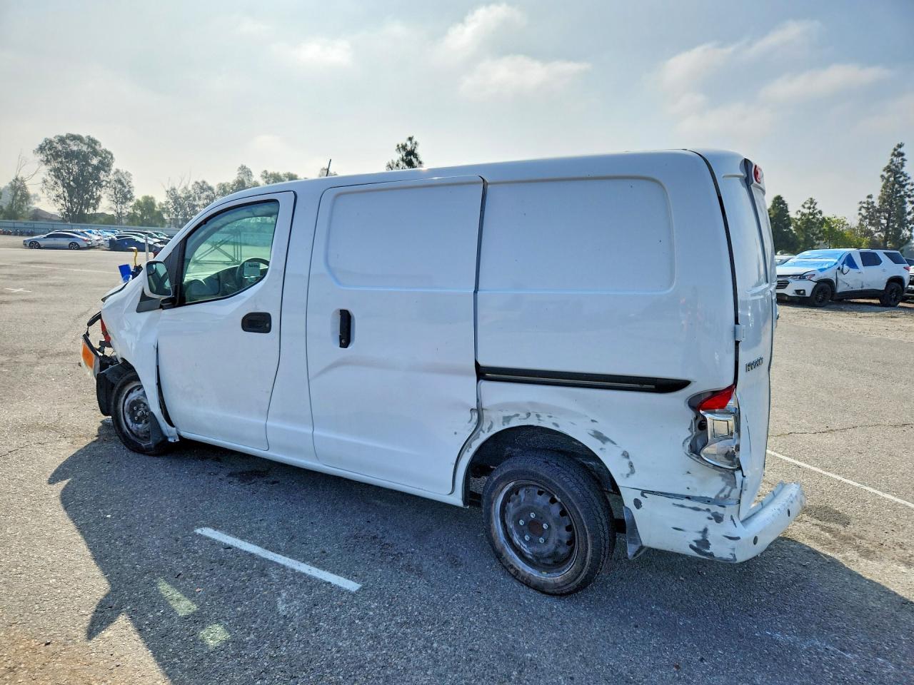 Nissan Nv