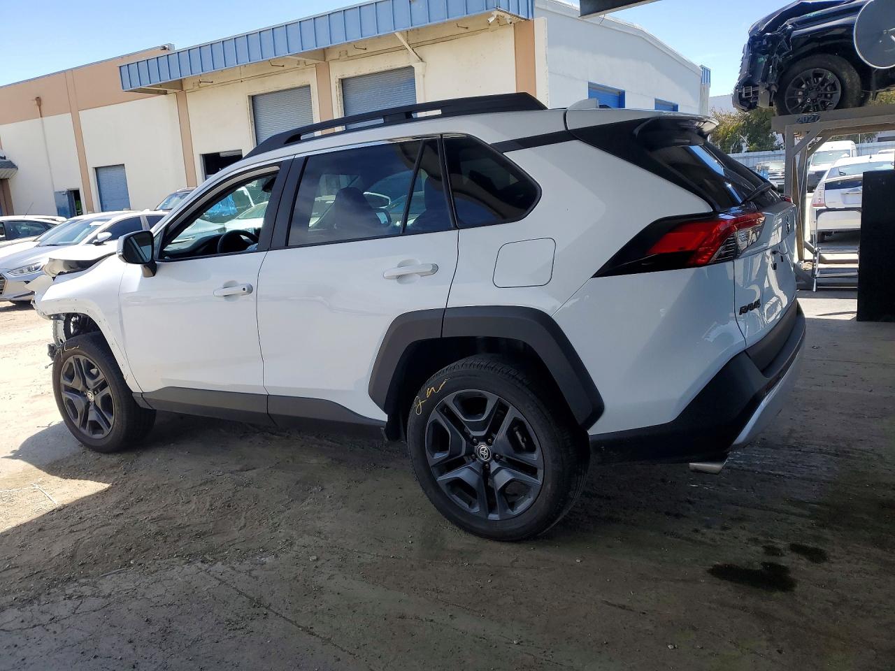 Toyota RAV4 Adventure