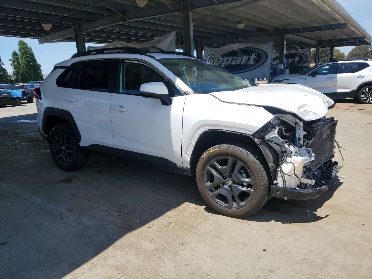 Toyota RAV4 Adventure